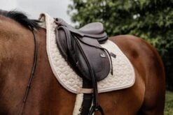 Kentucky Wool Jump Saddle Pad Beige -Equestrian Supplies 3d7fea596189f4b151e084269c0b41fc5a39800dfc1f97fc5ad2eae2849d2eae