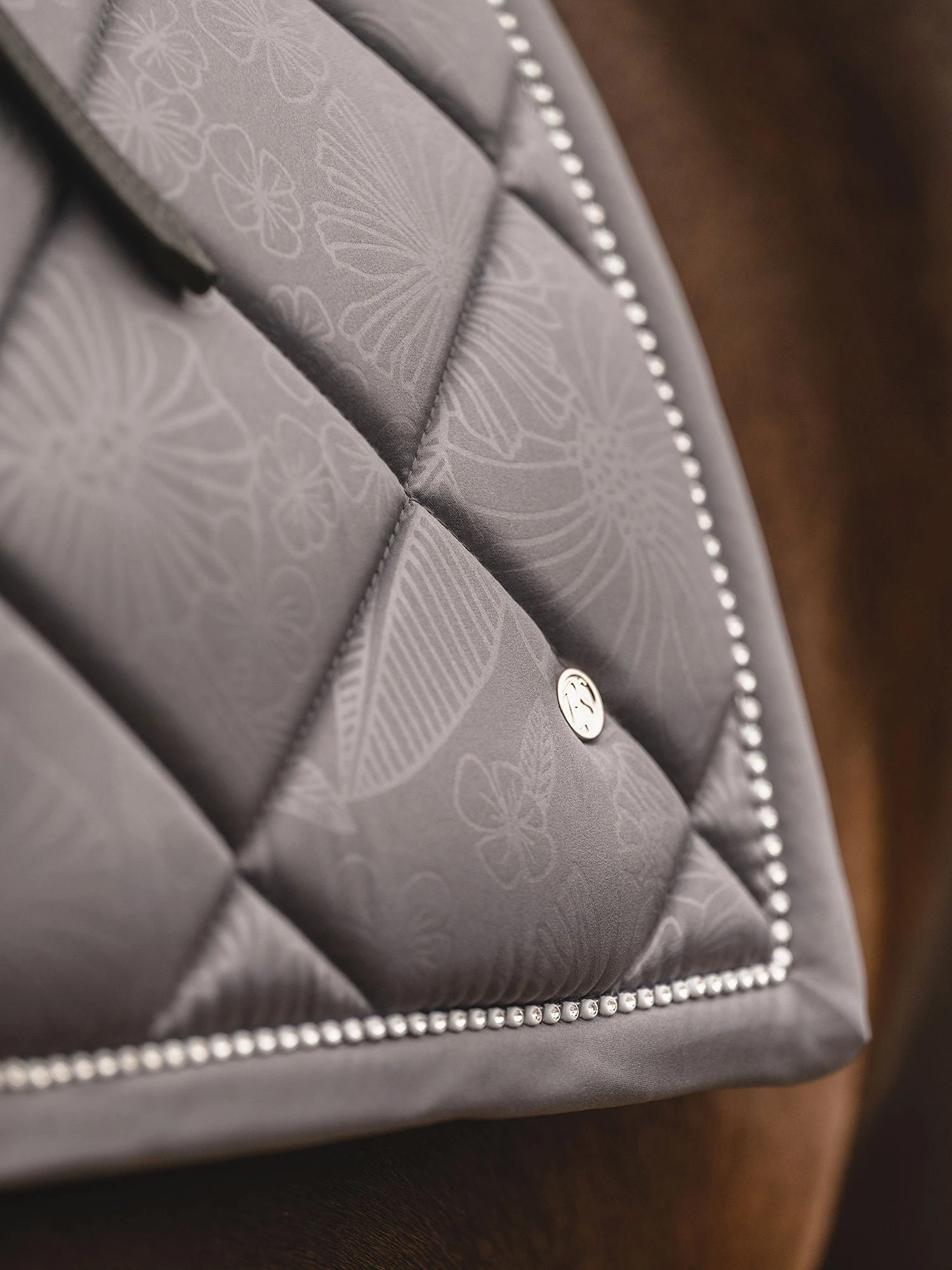 PS Of Sweden Floret Dressage Saddle Pad Grey 6 PS Of Sweden Floret Dressage Saddle Pad Grey - Image 4