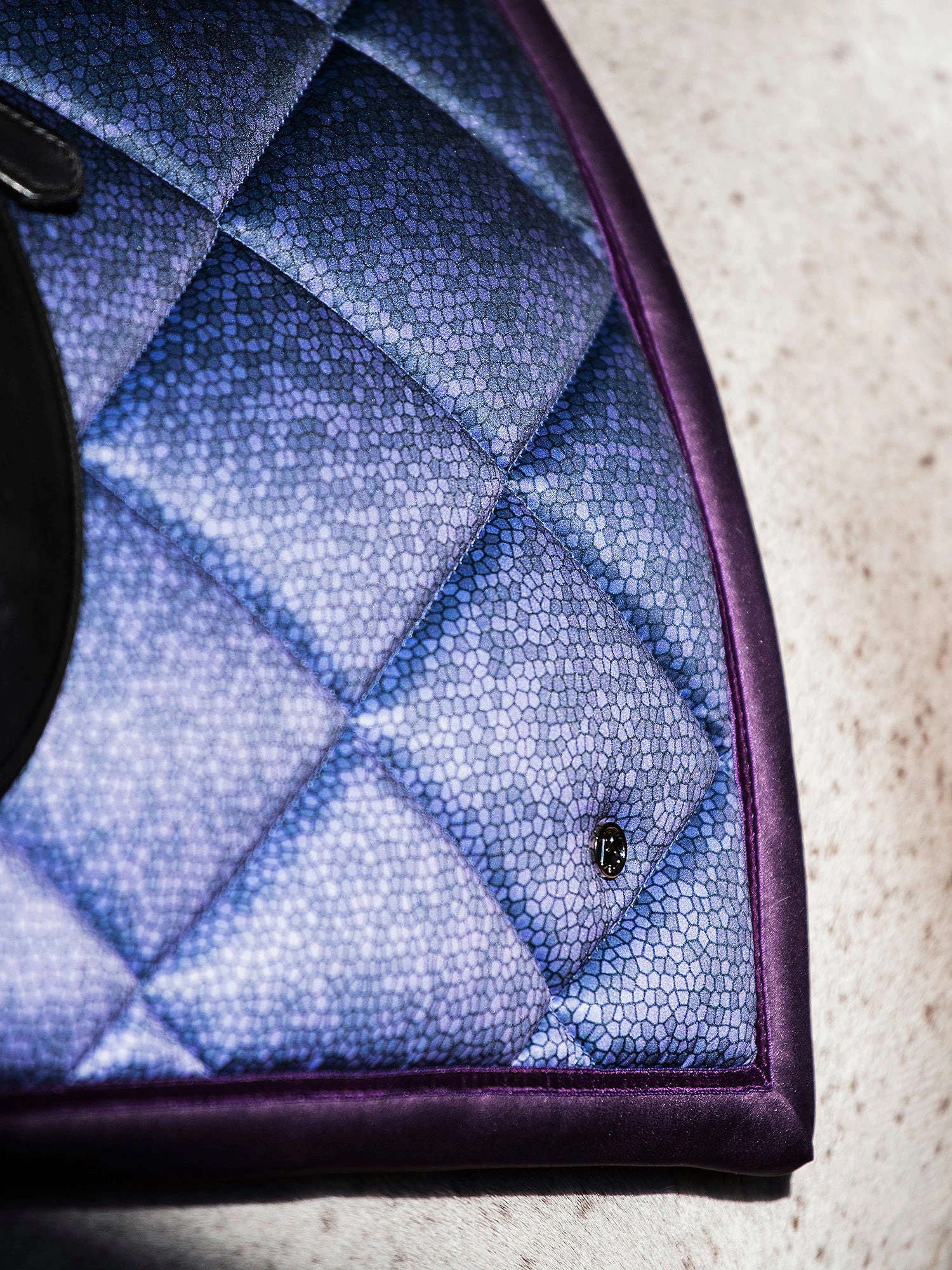 PS Of Sweden Ombré Dressage Saddle Pad Plum 5 PS Of Sweden Ombré Dressage Saddle Pad Plum - Image 3