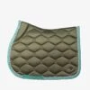 PS Of Sweden Signature Jump Saddle Pad Olive 1 PS Of Sweden Signature Jump Saddle Pad Olive -Equestrian Supplies SIGNATURE olive jump 0112 1500x2000 1