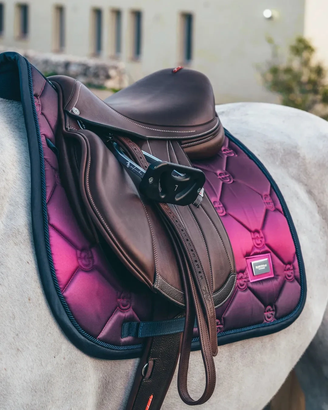 Equestrian Stockholm Jump Saddle Pad Faded Fuchsia 4 Equestrian Stockholm Jump Saddle Pad Faded Fuchsia - Image 2