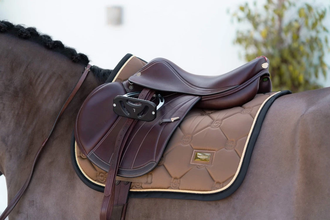 Equestrian Stockholm Jump Saddle Pad Golden Brass 4 Equestrian Stockholm Jump Saddle Pad Golden Brass - Image 2
