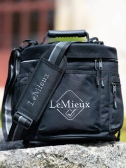 LeMieux Elite Circular Grooming Bag Black -Equestrian Supplies photo 05 06 2023 11 13 51 copy