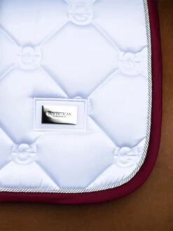 Equestrian Stockholm Dressage Saddle Pad White Perfection Bordeaux -Equestrian Supplies white bordeaux dressage saddle pad dressyrschabrak dressurschabracke dressuur zadeldekje hov